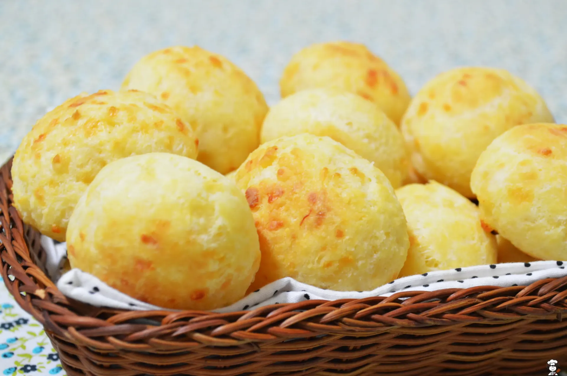 Cheesebread (pão de queijo)